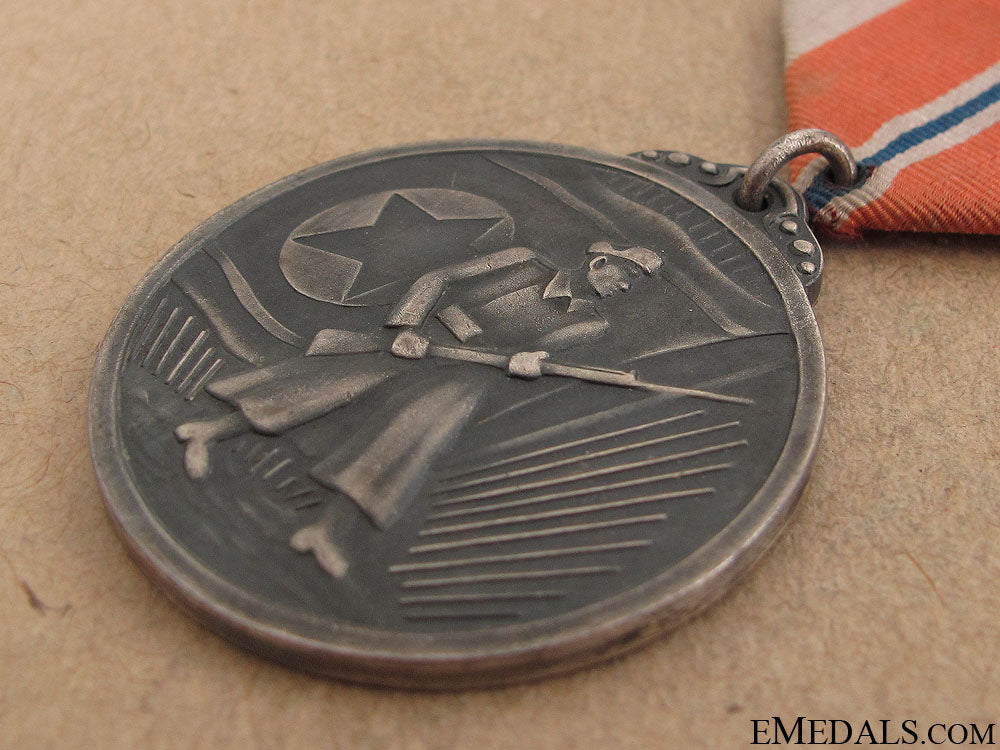north_korean_military_merit_medal_43.jpg51f80090cf5a7