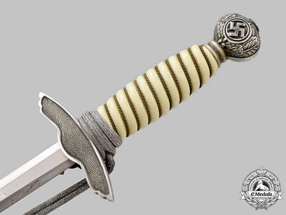 germany,_luftwaffe._an_officer’s_dress_dagger,_with_hanger_43_m21_mnc2524
