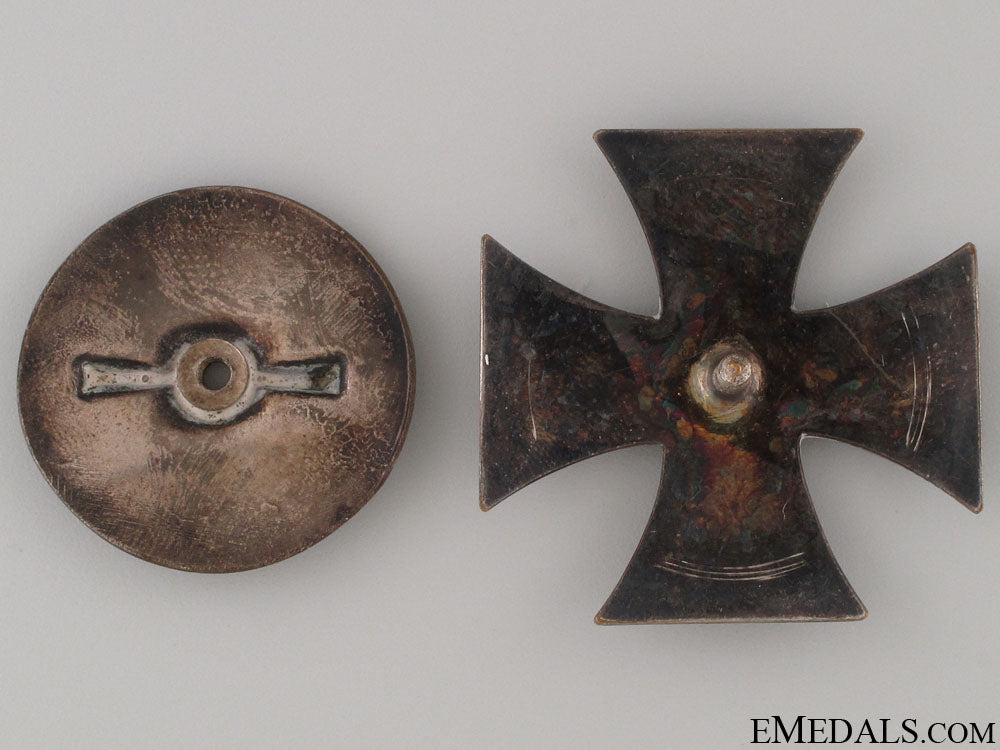 iron_cross_first_class1914-_screwback_44.jpg5239d7d8f1898