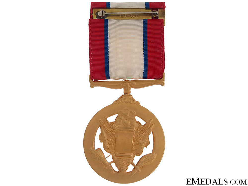 army_distinguished_service_medal_44.jpg510fc2a7b1f66