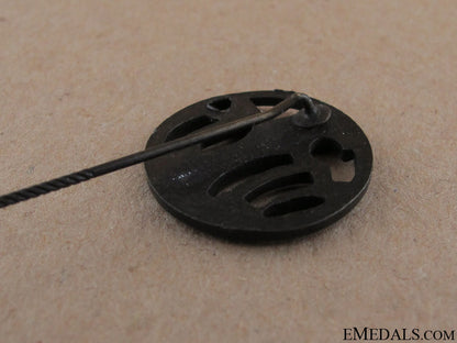 wehrmacht_insignia_for_wehrmachtsgefolge_44.jpg523207c6025de
