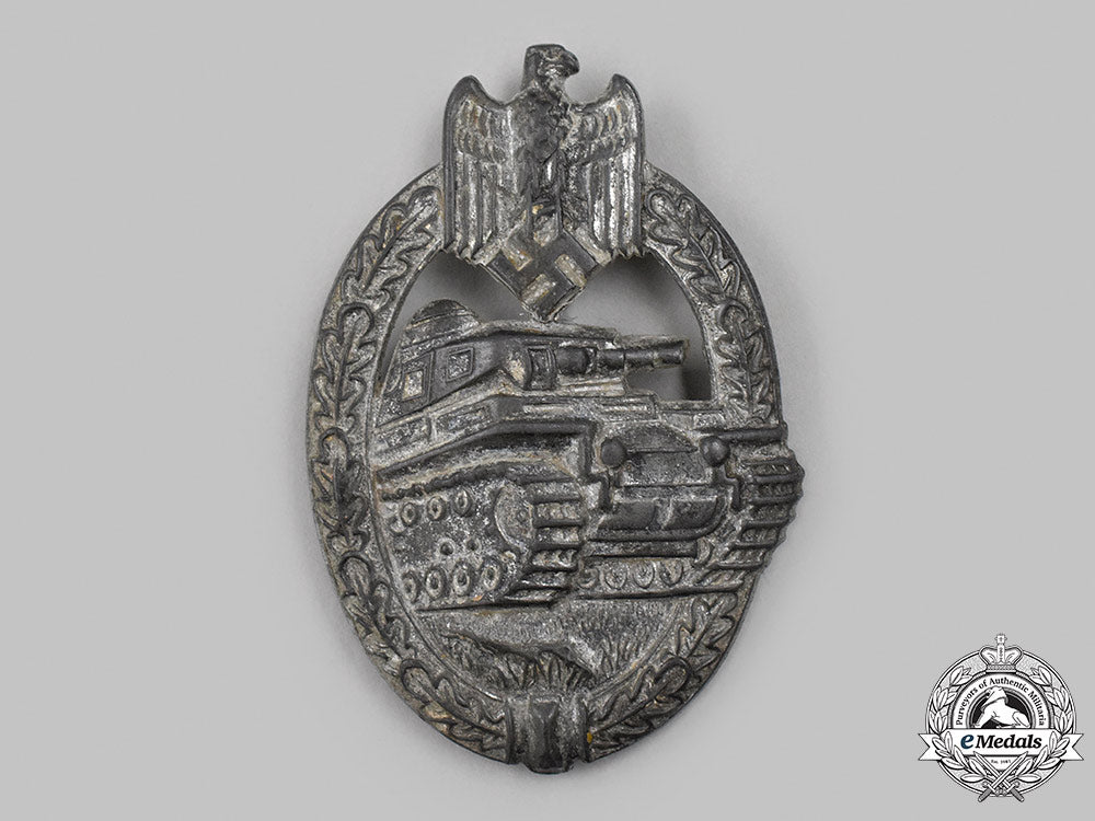 germany,_wehrmacht._a_panzer_assault_badge,_silver_grade,_by_rudolf_karneth&_söhne_44_m21_mnc0684_1