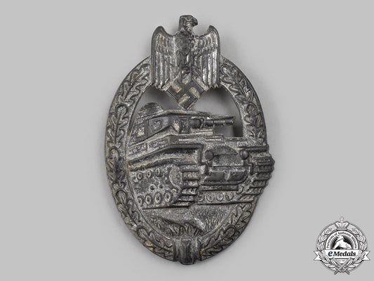 germany,_wehrmacht._a_panzer_assault_badge,_silver_grade,_by_rudolf_karneth&_söhne_44_m21_mnc0684_1