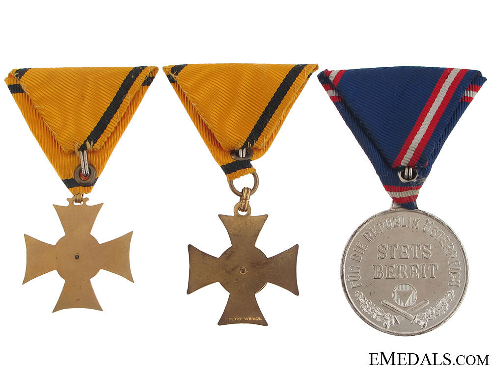 three_military_service_awards_45.jpg508eafa48e9b3