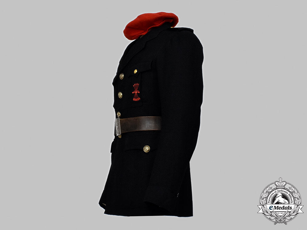 spain,_facist_state._a_falange_officer's_uniform,_c.1940_46_m21_mnc5717