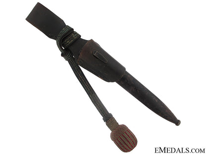 a_fireman's_sawback_bayonet_by_eickhorn_47.jpg50ef2a526592f