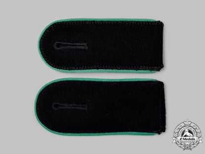 germany,_ss._a_set_of_waffen-_ss_gebirgsjäger_mann_shoulder_straps_47_m21_mnc3008_1_1_1