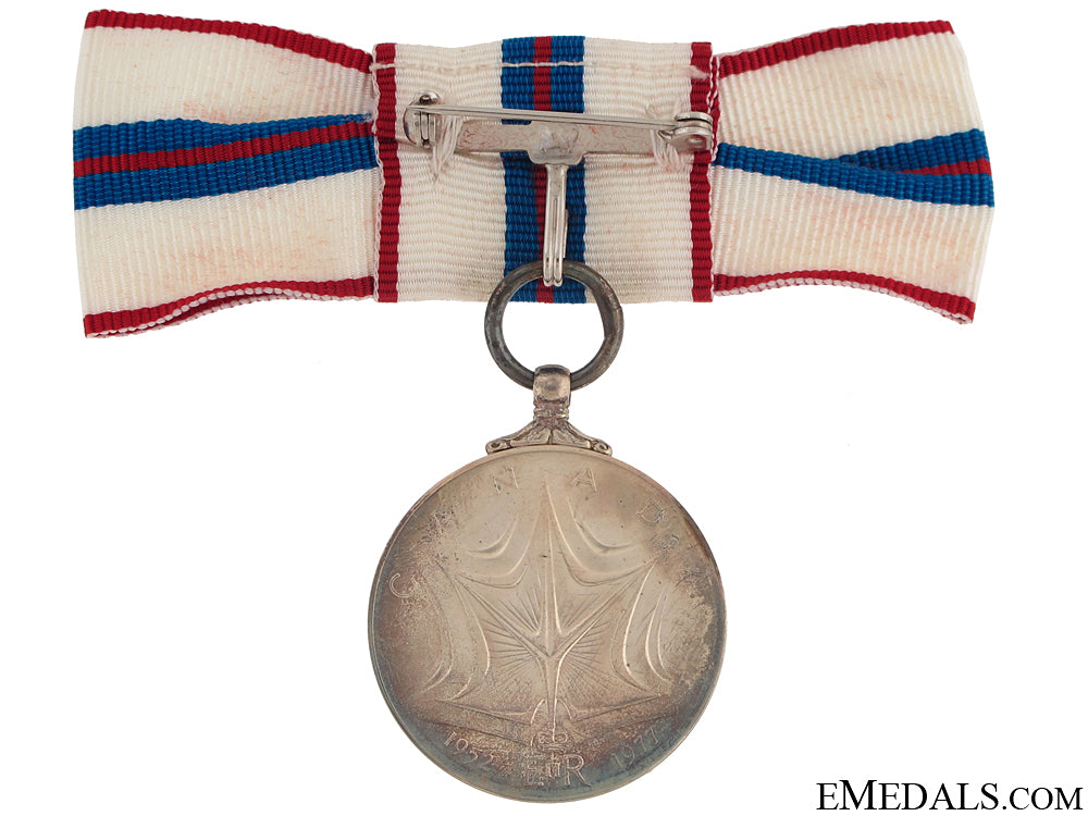 queen_elizabeth_ii's_silver_jubilee_medal_with_document_48.jpg50b37d2ba3028