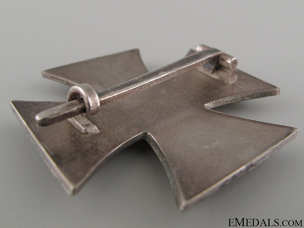 iron_cross1_st_class1939_by_zimmermann_48.jpg52614c48c3476