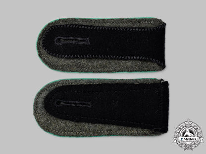germany,_ss._a_set_of_waffen-_ss_gebirgsjäger_mann_shoulder_straps_48_m21_mnc3009_1_1_1