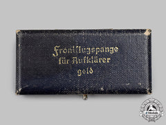 Germany, Luftwaffe. A Presentation Case For A Reconnaissance Clasp In Gold