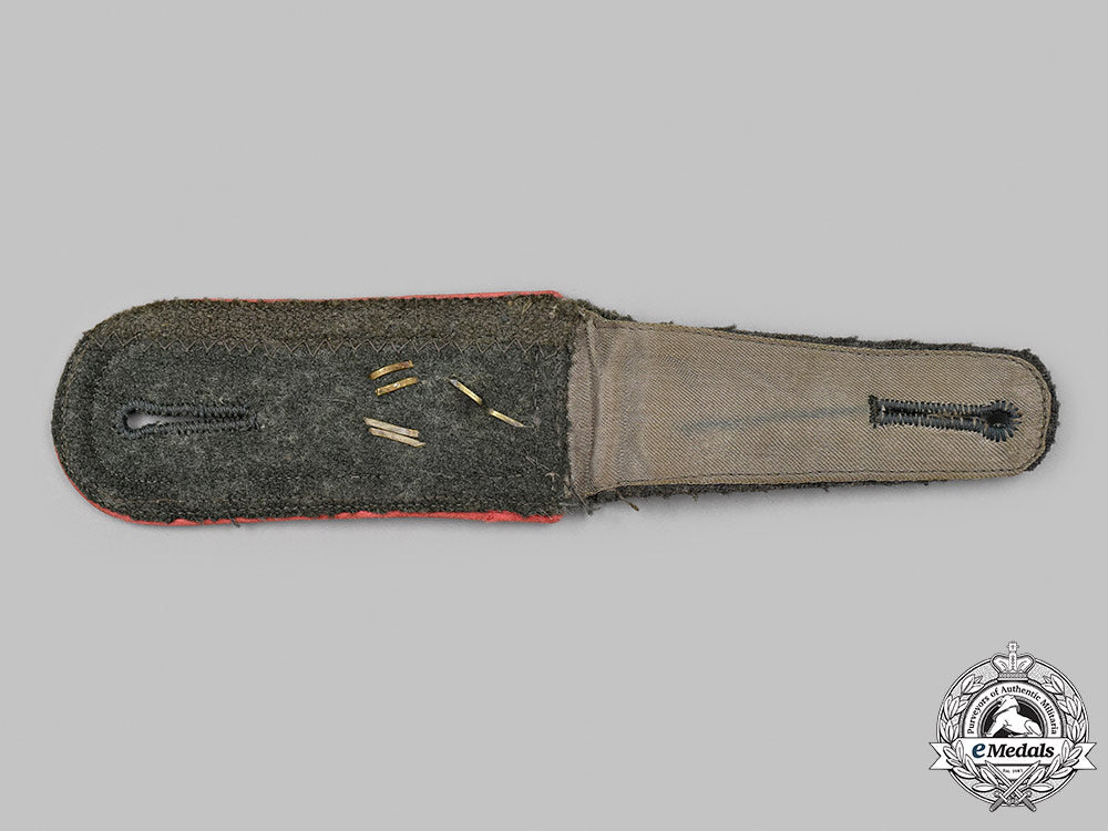 germany,_heer._an_armoured_unit_feldwebel’s_shoulder_strap_48_m21_mnc7917