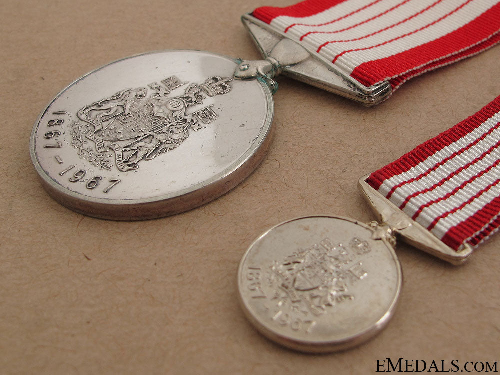 the_canadian_centennial_medal1967_49.jpg51d45b2857d75