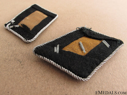 waffen-_ss,_lot_of_insignia_infantry_untersturmführer_49.jpg513b660bd5d07