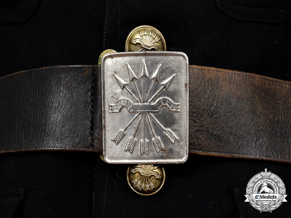 spain,_facist_state._a_falange_officer's_uniform,_c.1940_49_m21_mnc5721