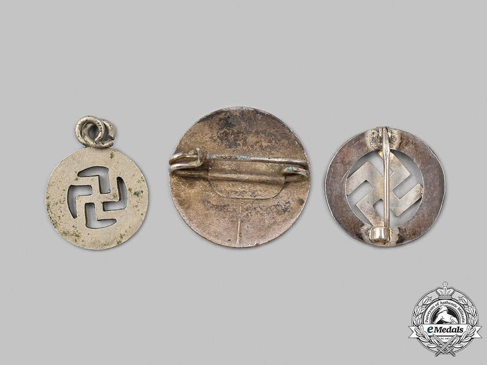 germany,_nsdap._a_mixed_lot_of_badges_49_m21_mnc5856