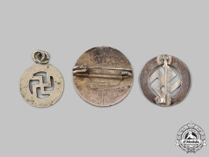germany,_nsdap._a_mixed_lot_of_badges_49_m21_mnc5856