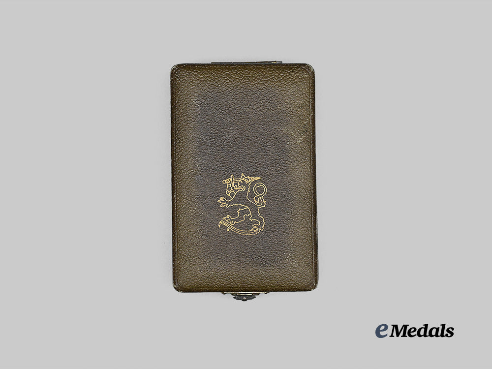 finland,_republic._an_order_of_the_lion_of_finland,_commander’s_badge_by_a._tillander_with_case_e_medals__m0625-106_2