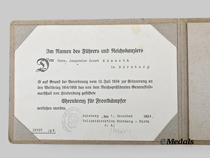 germany,_third_reich._a_pair_of_honour_crosses_of_the_world_war1914/1918_for_combatants,_with_award_documents_and_commemorative_binders_e_medals__g62740_5