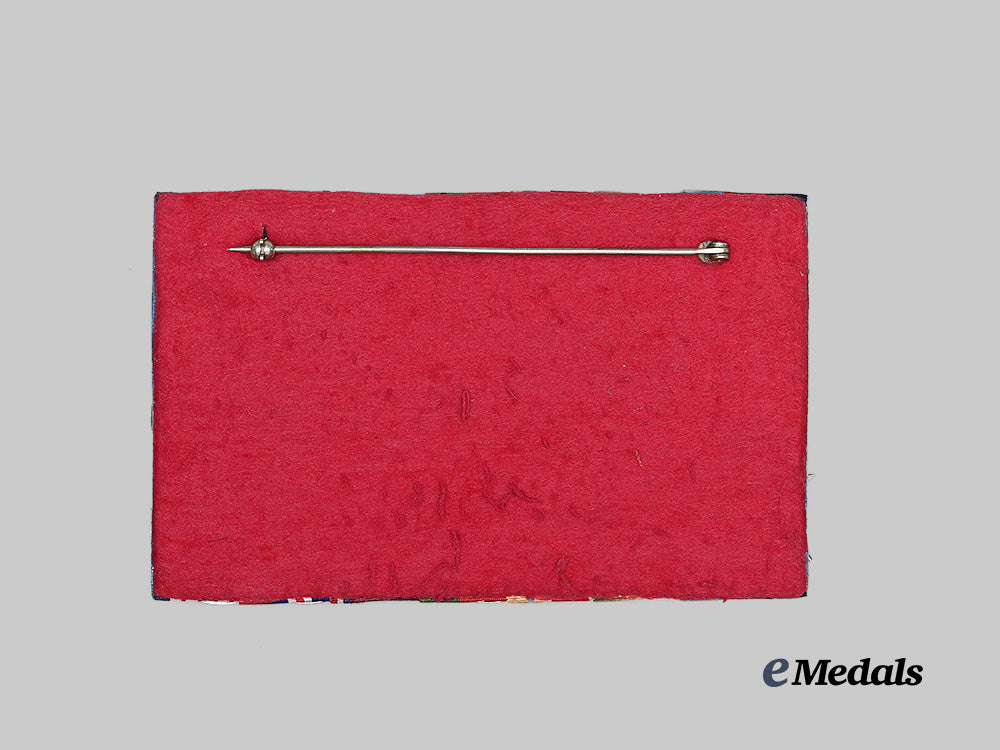 canada,_commonwealth._a_second_war_medal_bar_with_newfoundland_service_medal_to_e._j._hall,_chief_petty_officer2nd_class_e_medals__c7696_5