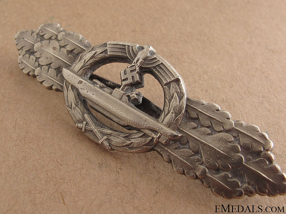 submarine_clasp–_silver_grade_4.jpg5159d351b0122