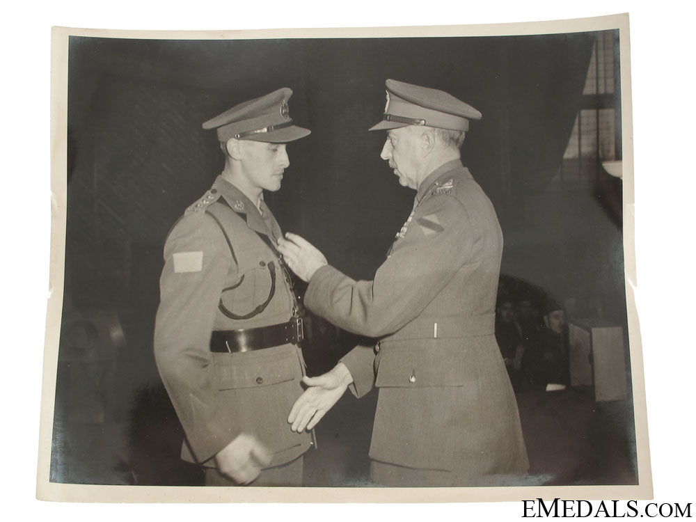 wwii_general_h.d.g._crerar_press_release_photos_4.jpg5127c079986b8