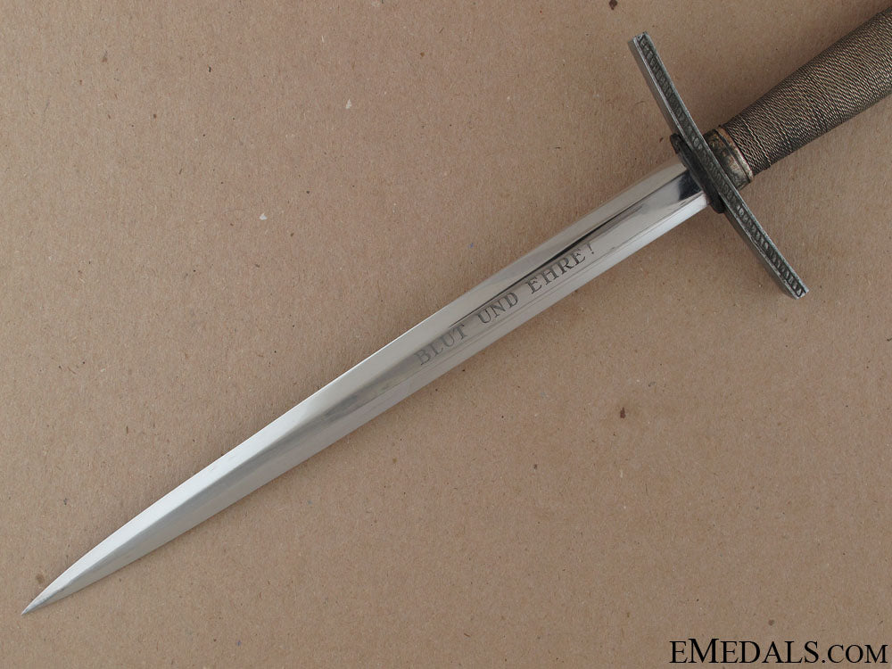 hitler_youth_leader's_dagger_by_hörster_4.jpg522dd494344b5