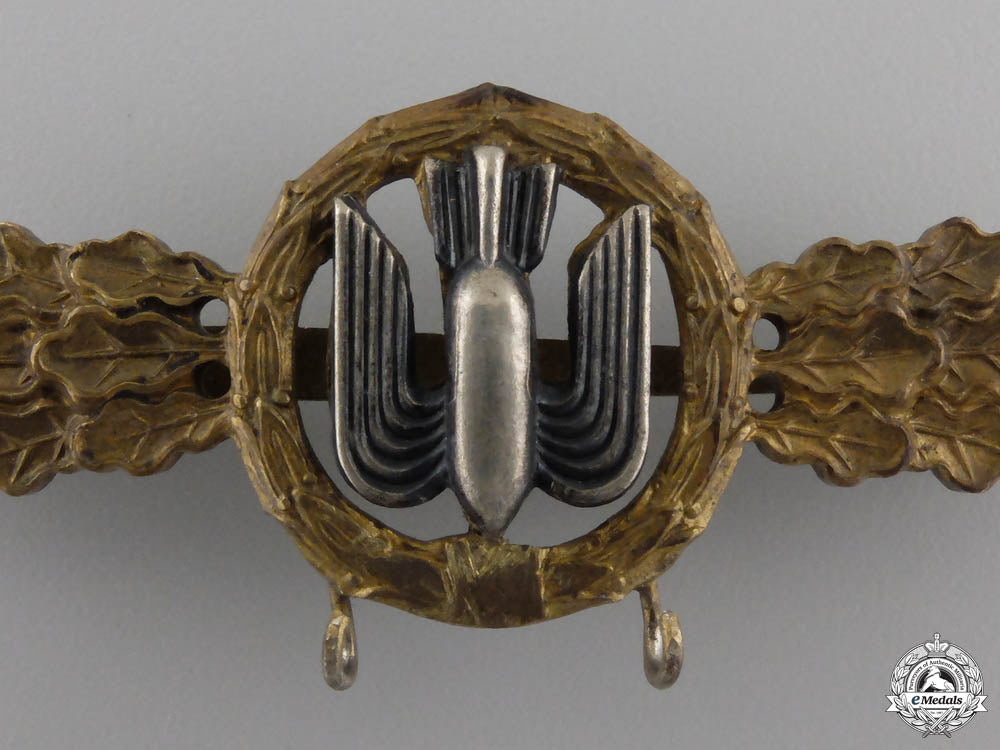 an_early_luftwaffe_gold_grade_clasp_for_bomber_pilots_4.jpg553baf31e4338