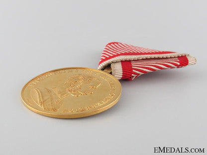 austrian_golden_bravery_medal_in_gold_4.jpg531f41c98110f