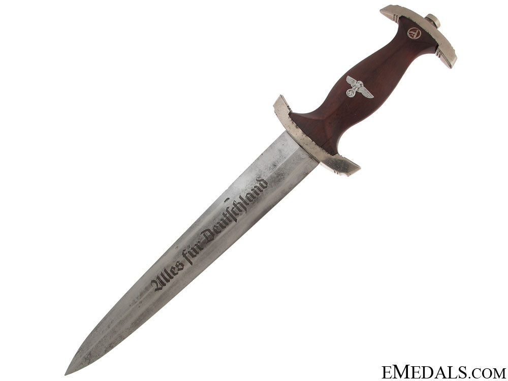 nskk_chained_leader’s_dagger_4.jpg50eeecad0a563