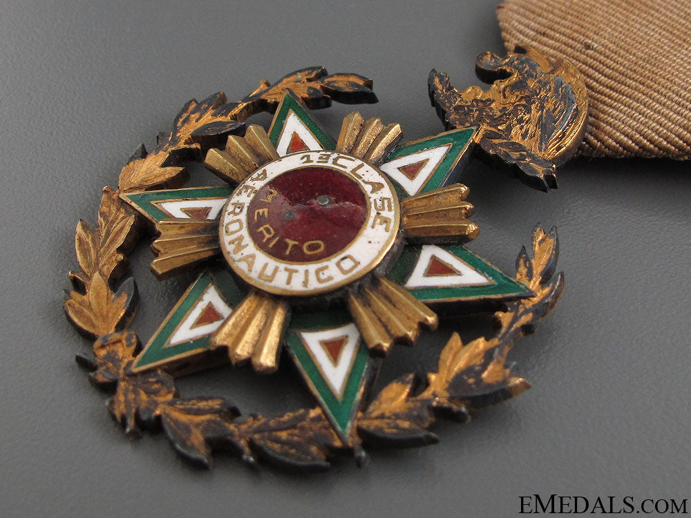 medal_for_aeronautical_merit-1_st_class_4.jpg5208f972b22ed