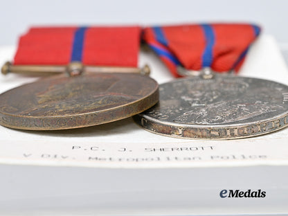 united_kingdom._a_pair_of_police_medals_to_p._c._j._sherrott,_metropolitan_police_e_medals__m0715-4_5