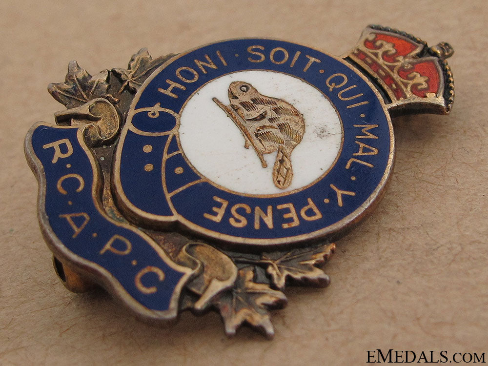 wwii_royal_canadian_army_pay_corps_pin_by_birks_50.jpg51ed8a10e208b