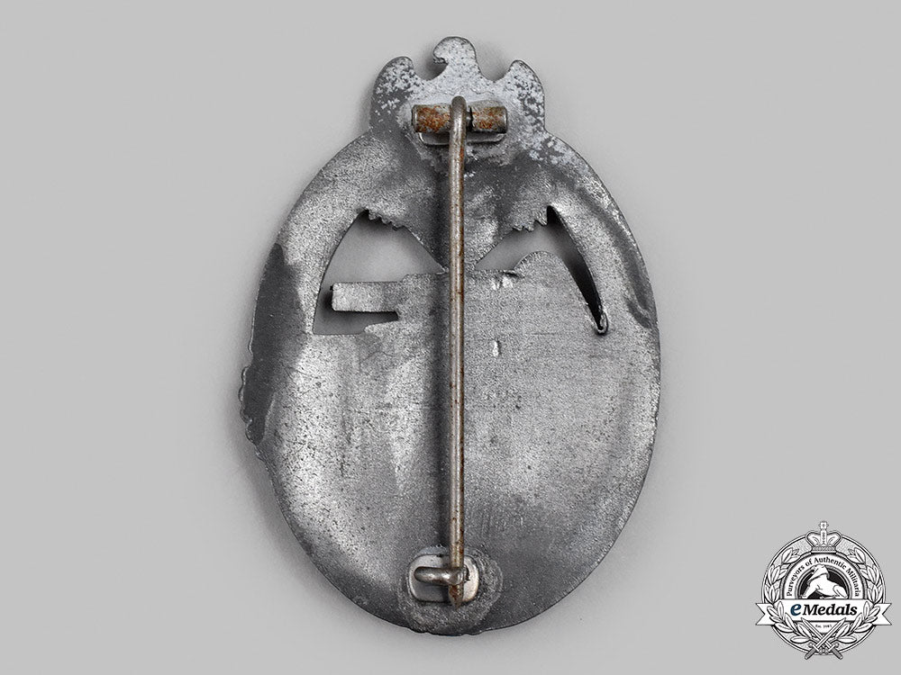 germany,_wehrmacht._a_panzer_assault_badge,_silver_grade,_by_frank&_reif_51_m21_mnc1161