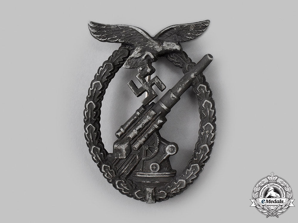 germany,_luftwaffe._a_flak_badge,_by_gustav_brehmer_51_m21_mnc4925_1_1