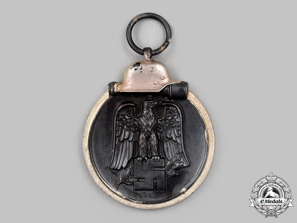 germany,_wehrmacht._a_mint_and_unissued_eastern_front_medal,_by_paul_meybauer_51_m21_mnc6152
