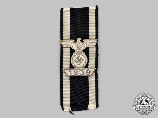 germany,_wehrmacht._a1939_clasp_to_the_iron_cross_ii_class,_type_ii_53_m21_mnc3738