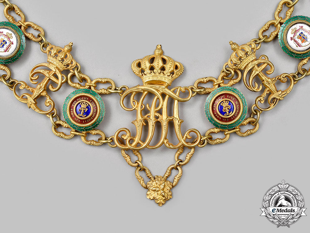 oldenburg,_grand_duchy._an_order_of_duke_peter_friedrich_ludwig,_collar,_c.1900_53_m21_mnc6004_1_1_1