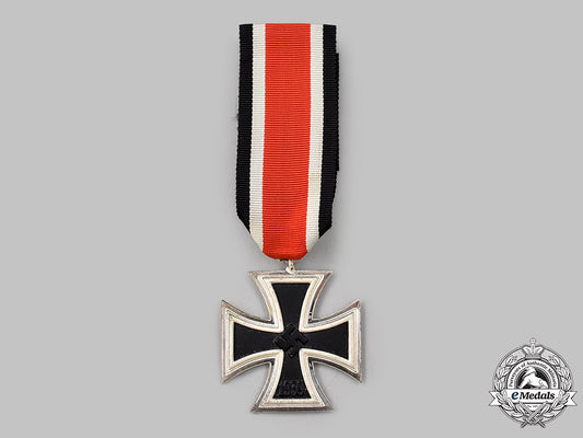 germany,_wehrmacht._a_mint1939_iron_cross_ii_class,_lug_variant_56_m21_mnc3430_1
