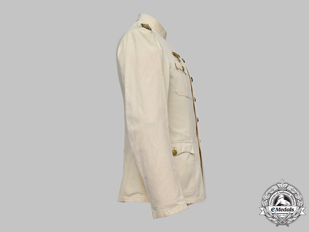 germany,_kriegsmarine._a_fregattenkapitän’s_white_service_uniform_56_m21_mnc4482