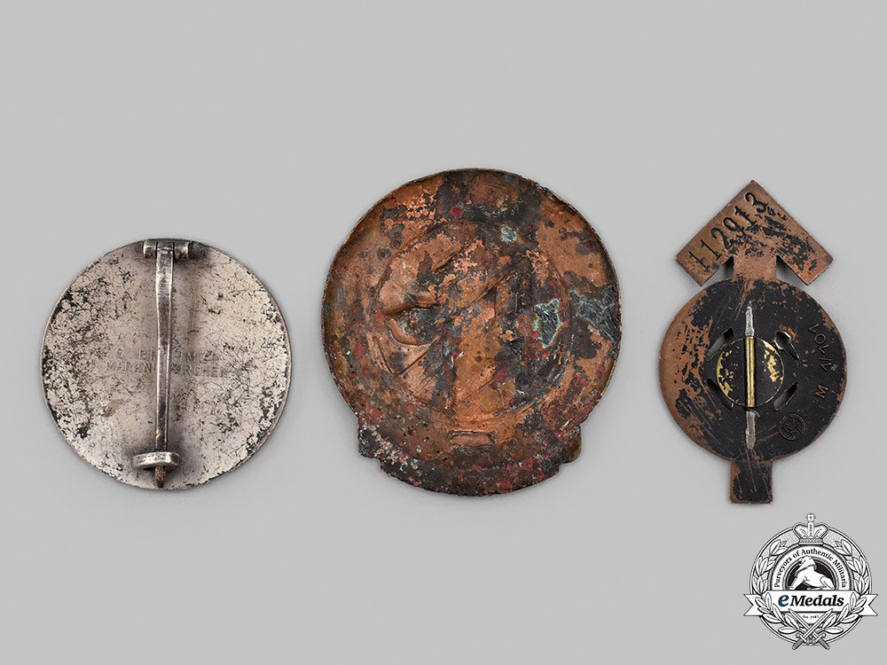 germany,_third_reich._a_mixed_lot_of_badges_56_m21_mnc8778_1