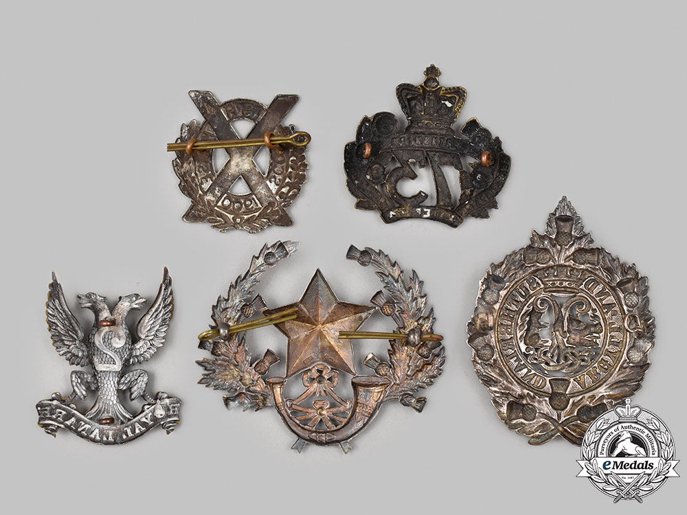 united_kingdom._a_lot_of_five_cap/_glengarry_badges_58_m21_mnc1899