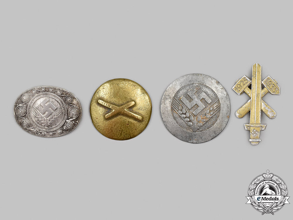germany,_third_reich._a_mixed_lot_of_badges_58_m21_mnc8781