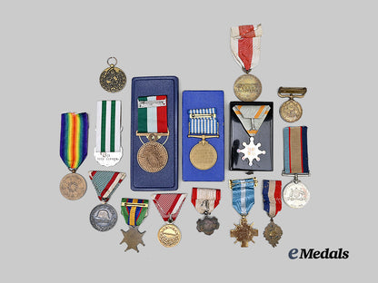 international._a_lot_of_decorations,_medals&_awards_e_medals__w8645_4