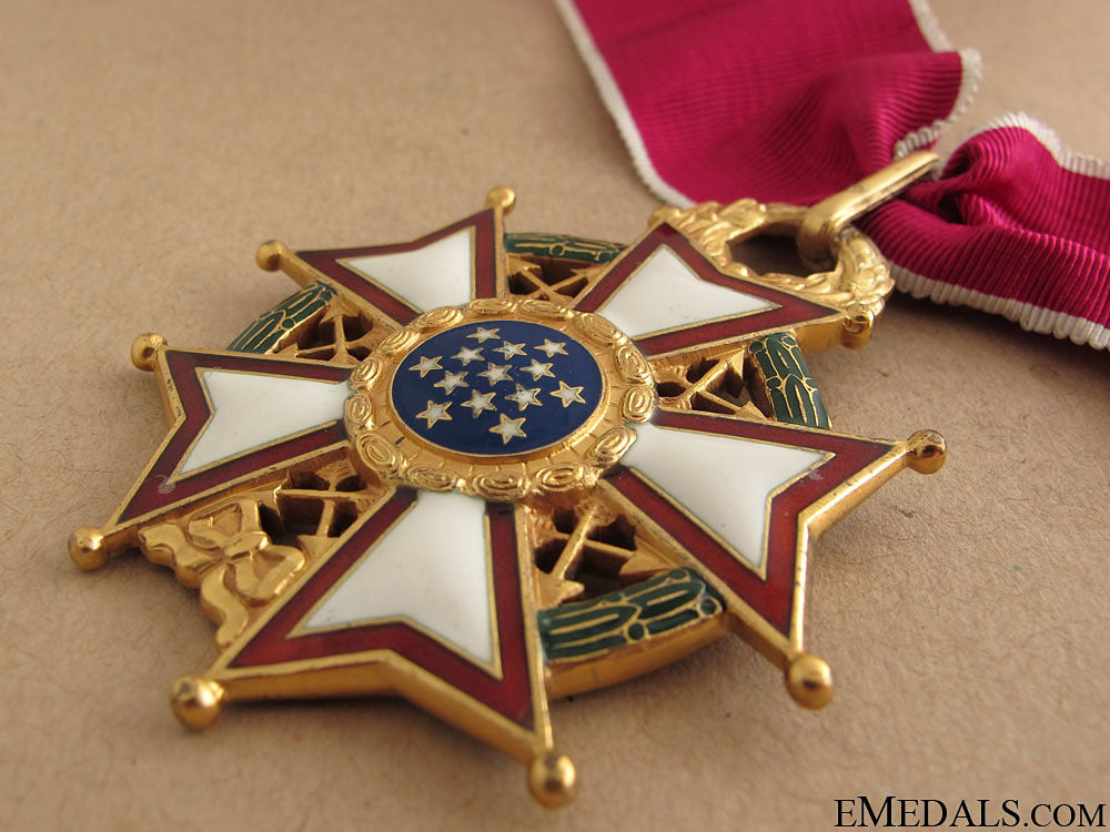 a_wwii_commanders_legion_of_merit-_numbered_5.jpg516053562813e
