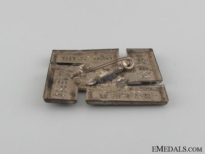 1934_navy_victims_contribution_tinnie_5.jpg52d942cec0332