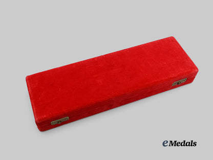 united_states._a_u._s_marines_vietnam_commemorative_bayonet_of_honour,_in_case_e_medals__w8471_2