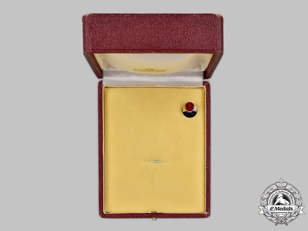 belgium,_kingdom._an_order_of_the_crown,_ii_class_grand_officer_breast_star_case_60_m21_mnc5736