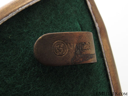 an_sa_political_leader's_gorget_62.jpg525eee43e550a