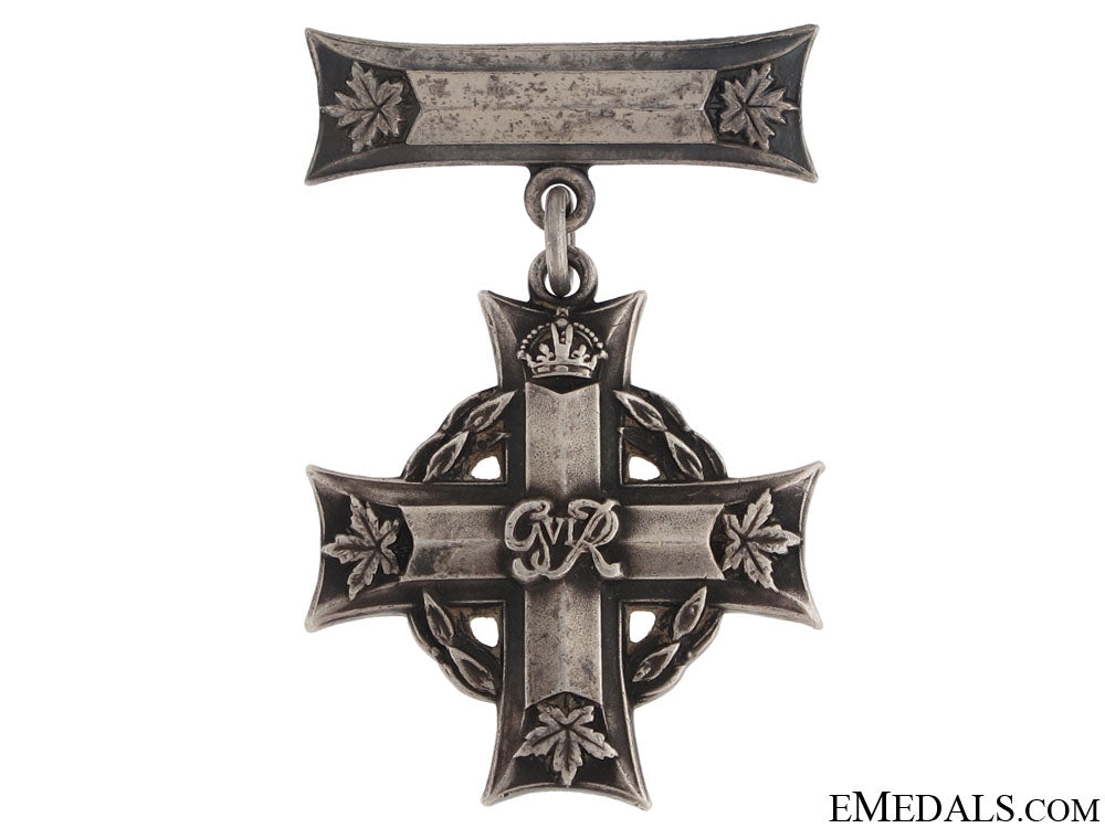 a_memorial_cross_to_the22_nd_regiment_at_ortona_62.jpg5076f7c25fc50